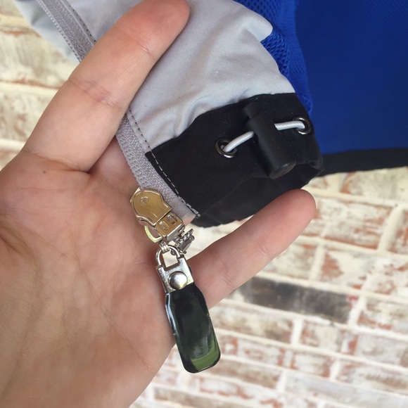 CARNIVAL Cruise line Wind Breaker Logo Zip Jacket - Picture 10 of 11